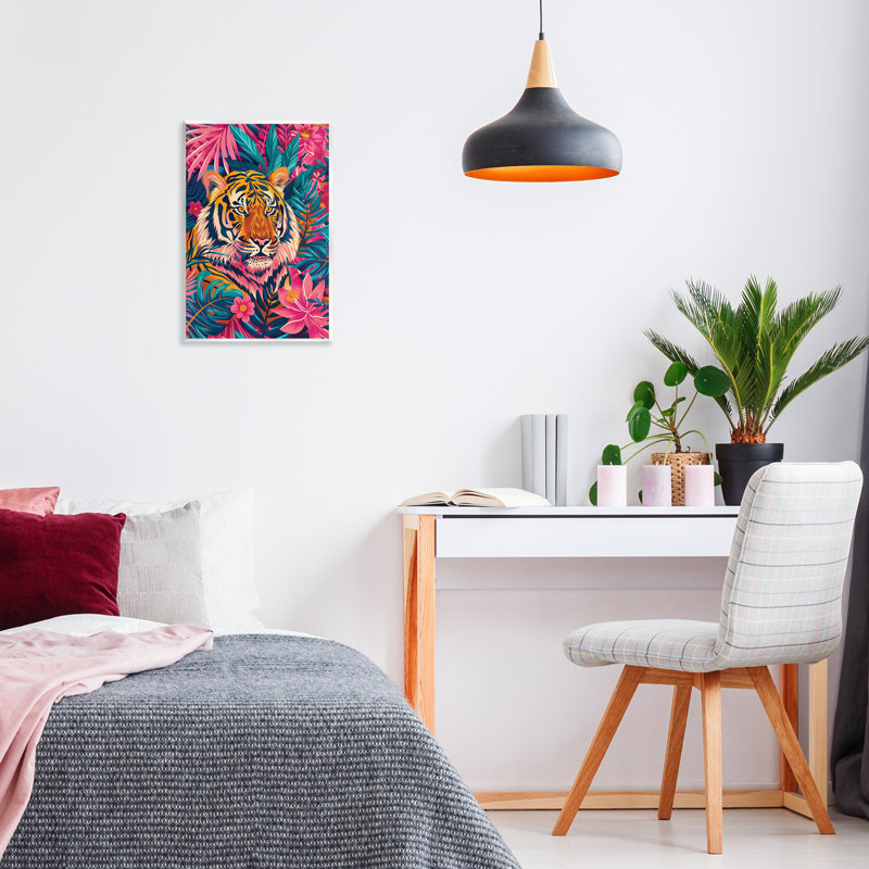 Plaque murale tigre tropical parmi les feuilles, design par LSR Design Studio, H 19 po x l 13 po