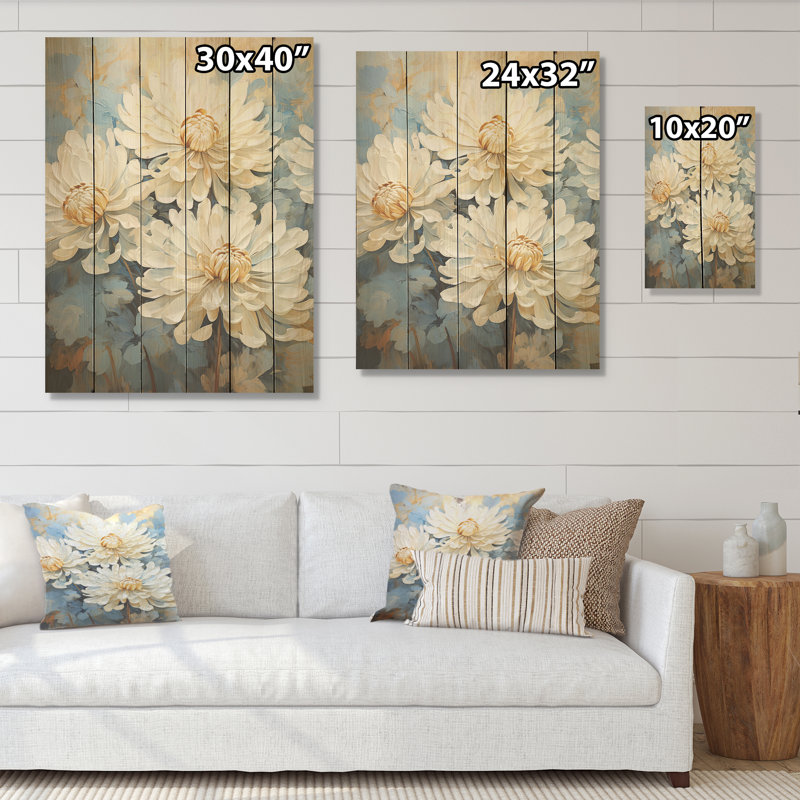 Floraison de mamans blanches sur fond bleu - Art sur bois de pin naturel, H 32 po x l 24 po