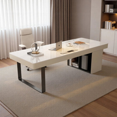 Bureau italien minimaliste