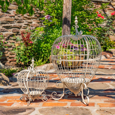 Metal Wire Heart-Shaped Cage Plant Stands "Ariyanna" (Set of 2)