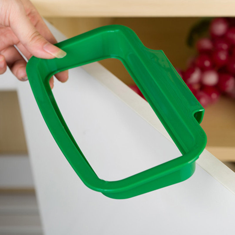 Porte-ordures pour porte d'armoire de cuisine