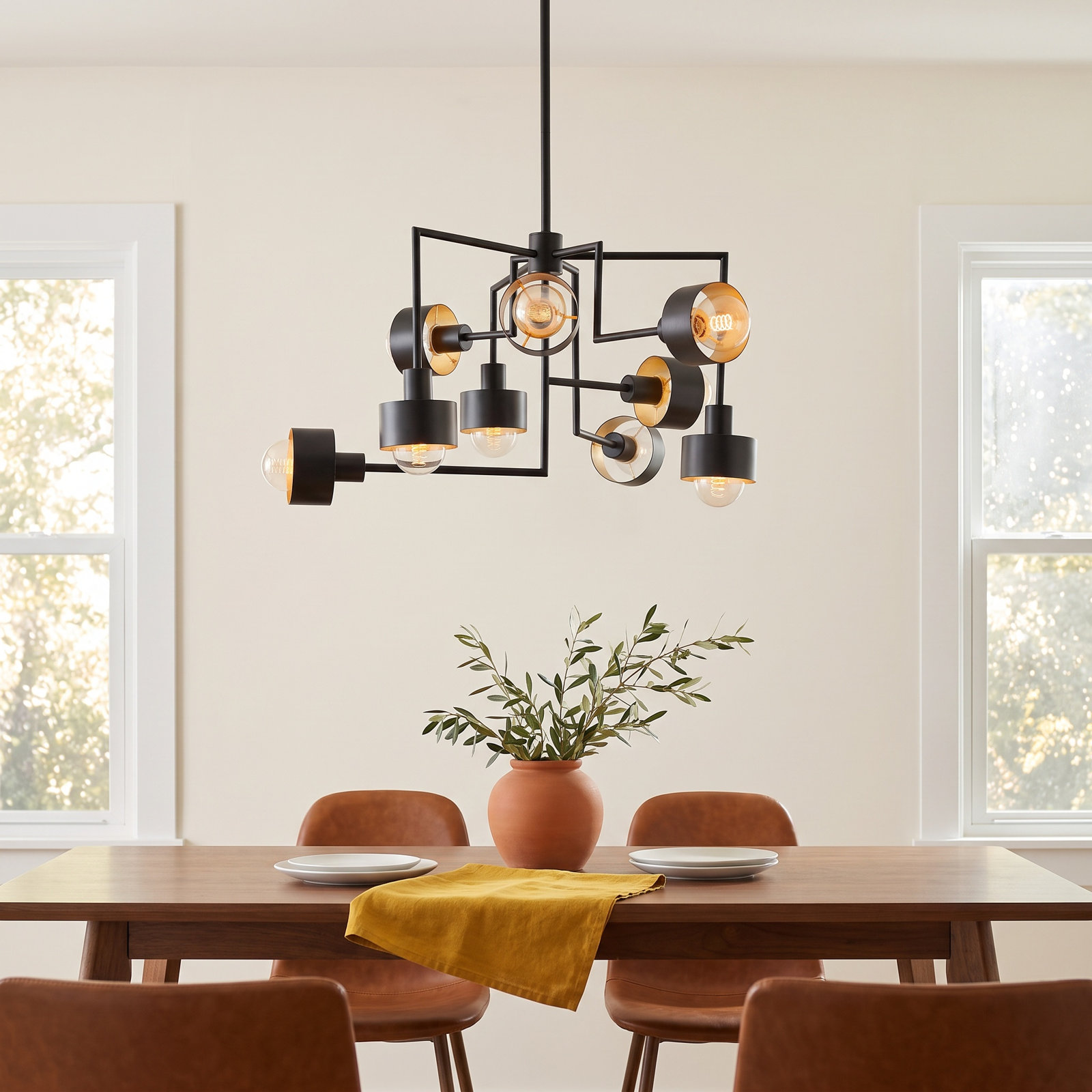 Saffir Iron 9-Light Chandelier