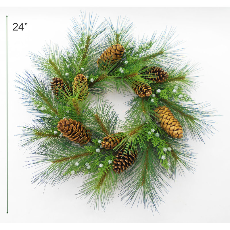 Couronne de Noël à longues épingles et genévrier, H 24 po x l 24 po x P 4 po