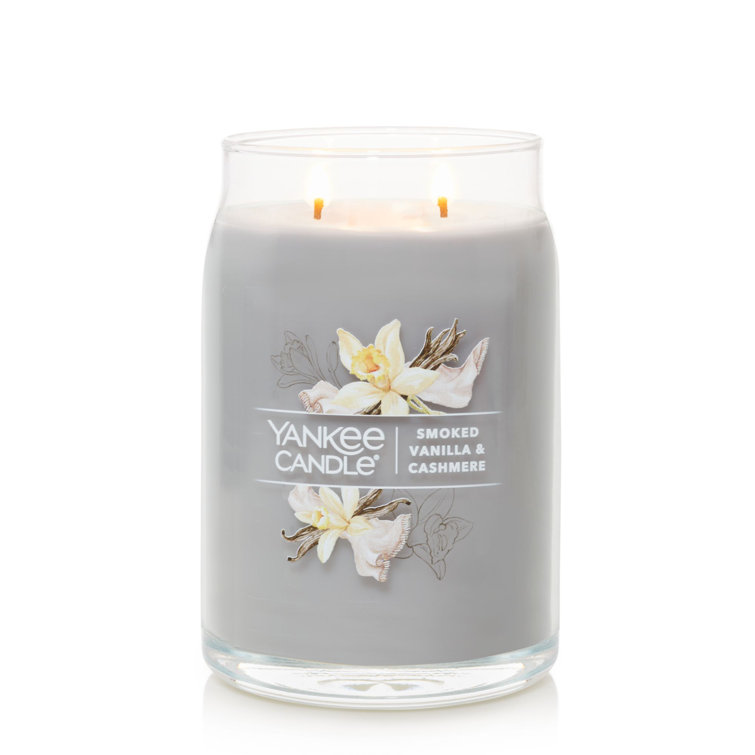 YANKEE CANDLE Signature Smoked Vanilla & Cashmere Scented Jar Candle &  Reviews