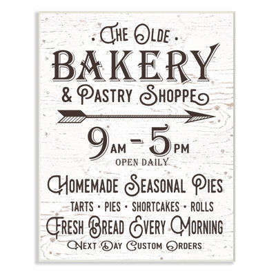 «Vintage Sign The Old Bakery and Pastry Shop» par Lettered and Lined, reproduction d'art textuel sur toile