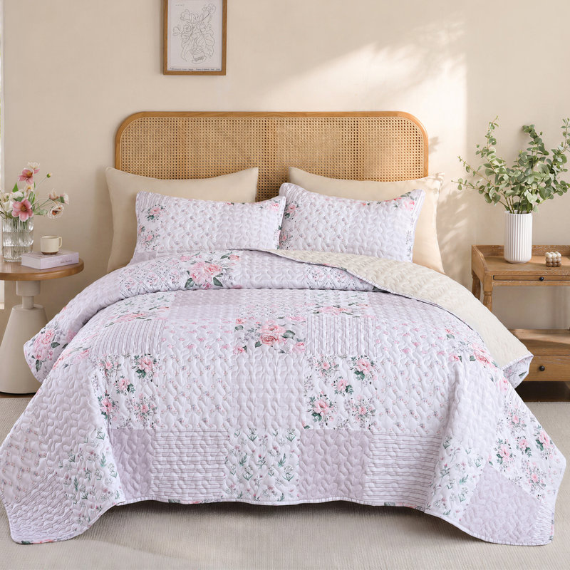 3-Pieces Floral Quilt Set, Vibrant Printed Quilt Bedding with 2 Pillowcases, Queen Quilt + 2 Standard Pillowcases, Beige