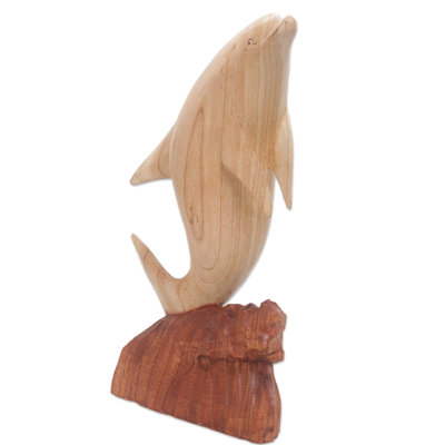 Sculpture en bois de houblon dauphin Lyles