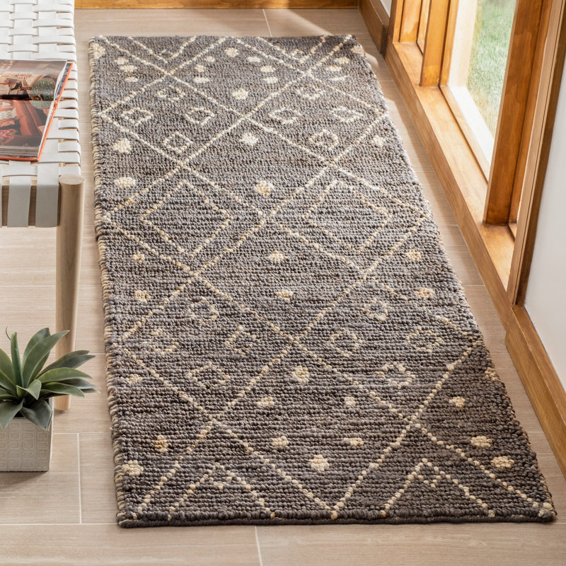 Tucker Geometric Hand-Knotted Grey/White Area Rug, Runner 2'6" x 8'