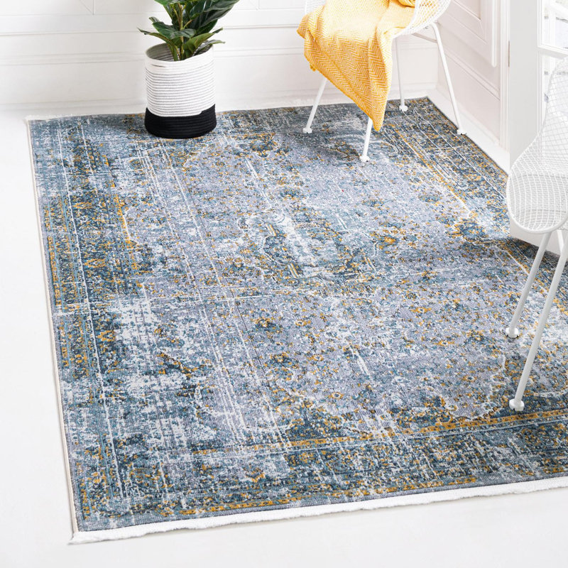 Folmar Oriental Indoor Rug, Rectangle 2'2" x 3'1"