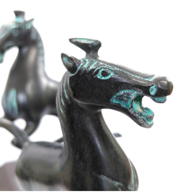 Animals Figurines & Sculptures