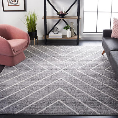 Jarmon Geometric Machine Made Power Loom Dark Grey/Ivory Polypropylene Area Rug