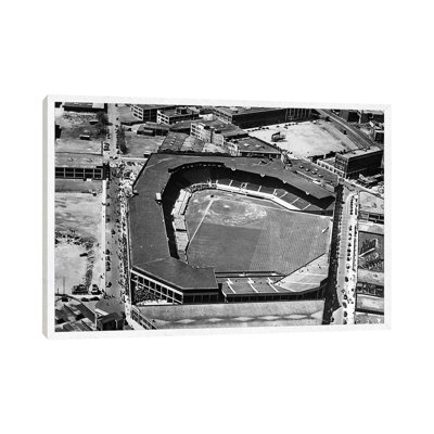Boston: Fenway Park - Print on Canvas