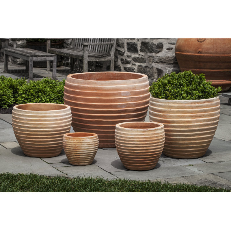 Elia Handmade Planter, Terra Cotta