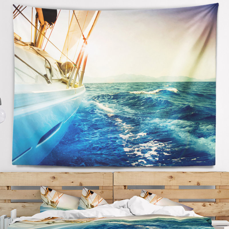 Tapisserie de bord de mer naviguant dans les eaux ondulées, H 32 po x l 39 po