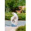 Fontaine abstraite blanche 16,9 x 10,2 x 31,9 po avec base bleue et lumière