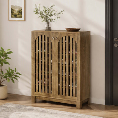 Armoire de rangement pour chaussures haute, range-chaussures à tablettes réglables à 6 niveaux avec portes d'aération à persiennes arquées et quincaillerie anti-basculement, armoire à chaussures de ferme pour entrée, couloir