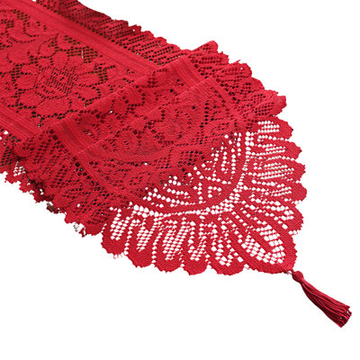 Lace Christmas Table Runner Red Festive Holiday Party Dining Table Coffee Table Decorative Table Mat Suitable For Indoor Outdoor Party Table Surfaces