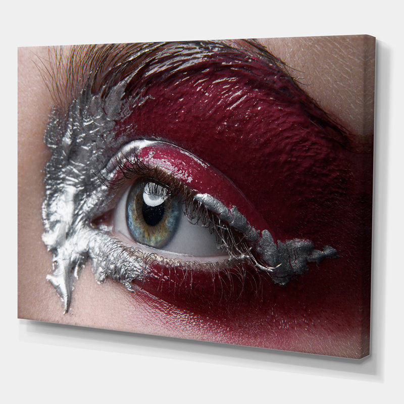 Retouchée - photographie sur toile, H 24 po x l 32 po x P 1 po, Toile tendue
