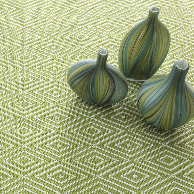 Diamond Sprout/White Handwoven Indoor/Outdoor Rug, Runner 2'6" x 12'