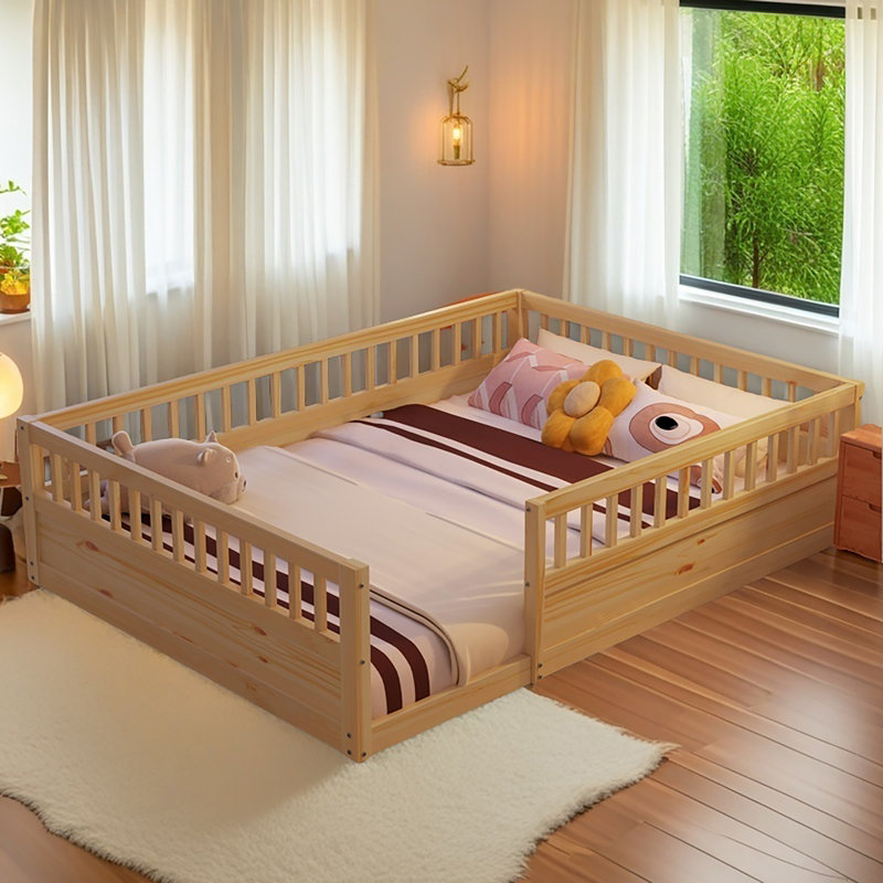 Structure de lit au sol avec clôture, structure en bois pour enfants pour la salle de jeux, Lit double, Naturel