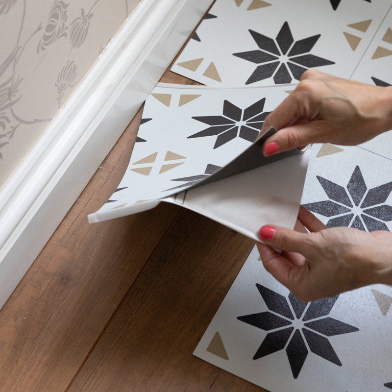 Cogburn Stars 30.48cm x 30.48cm Self-adhesive Vinyl Floor Tile