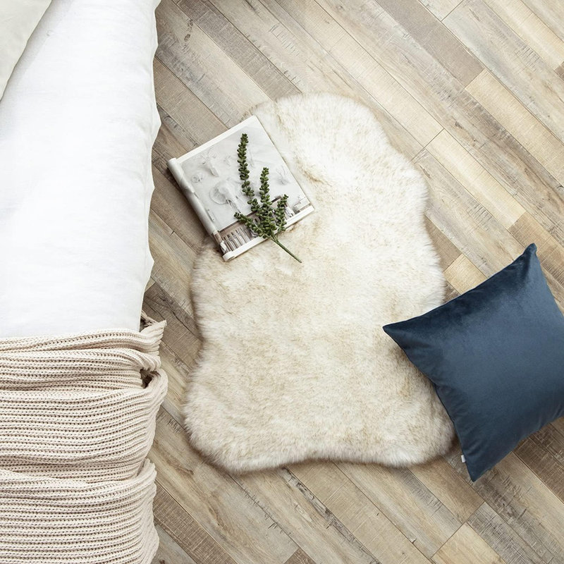 Tapis en fausse fourrure de renard ultra doux blanc