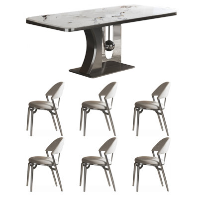 Table et chaise en pierre micro-cristalline