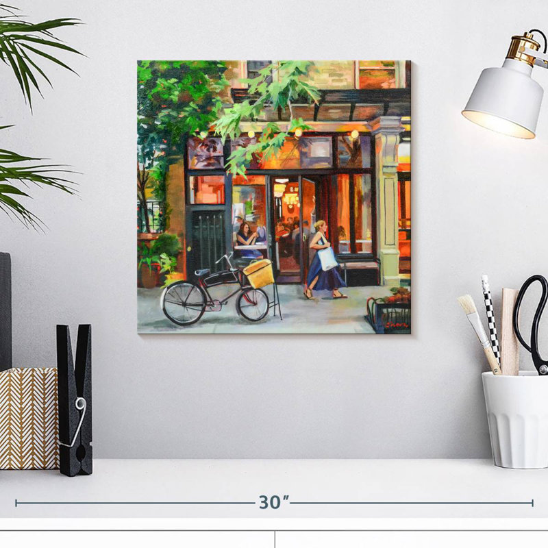 Nicci New York Bistro, 16" H x 16" W