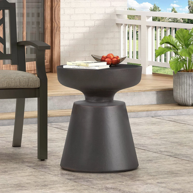 Table d'appoint d'extérieur en béton léger