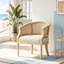 Fauteuil d'appoint d'inspiration française avec sangle de canne et structure en bois d'hévéa vieilli, parfait pour une décoration intérieure élégante