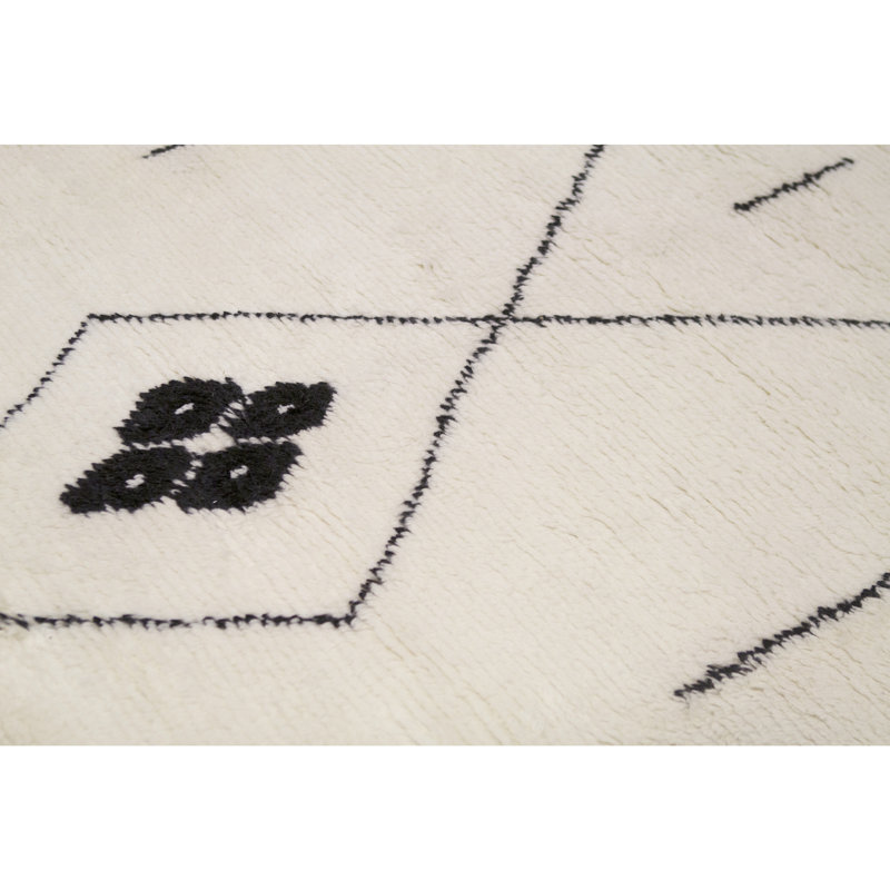 Moroccan Wool Southwestern Area Rug in Ivory/Black, Rectangle 6' x 9'