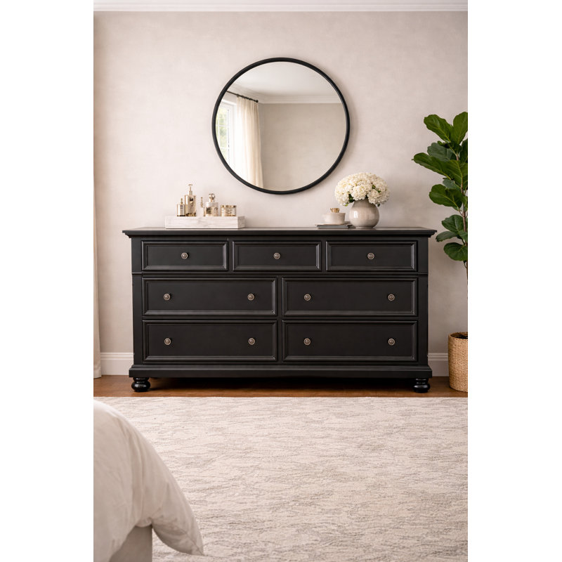 Commode à 7 tiroirs Aurane avec plateau à bijoux caché 65,25 po Aurane, Noir