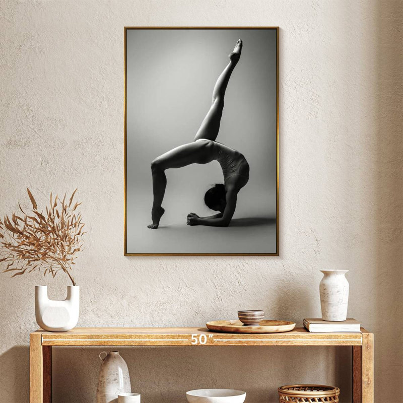 Pupitre de gymnaste, Floating Frame Gold, 25" x 37"