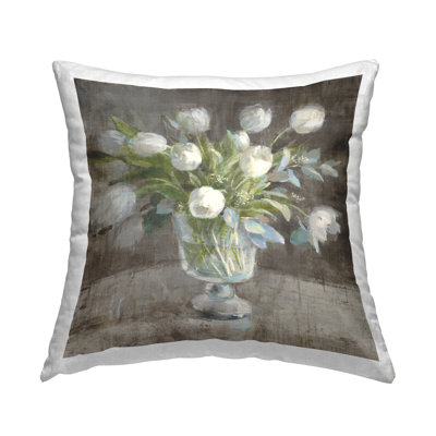 Coussin blanc avec motif de tulipes blanches par Danhui Nai