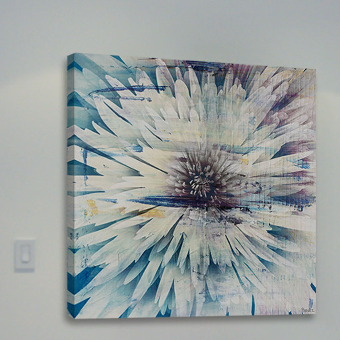 « white burst fleuri » par parvez taj,, reproduction d’art sur toile tendue, H 18 po x l 18 po x P 1,5 po