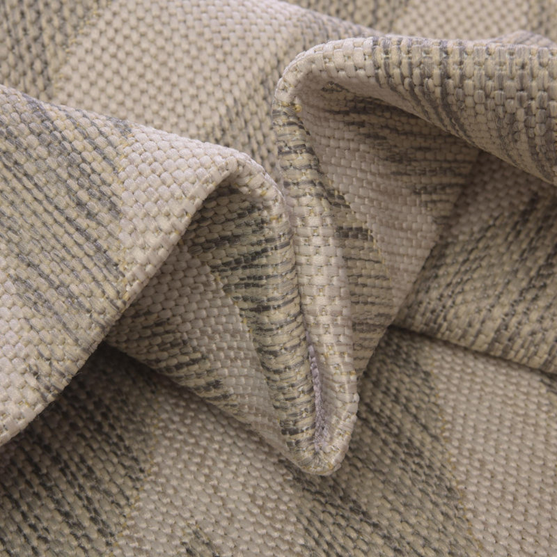 Tullyrusk Animal Print Indoor / Outdoor Rug, Round 10'
