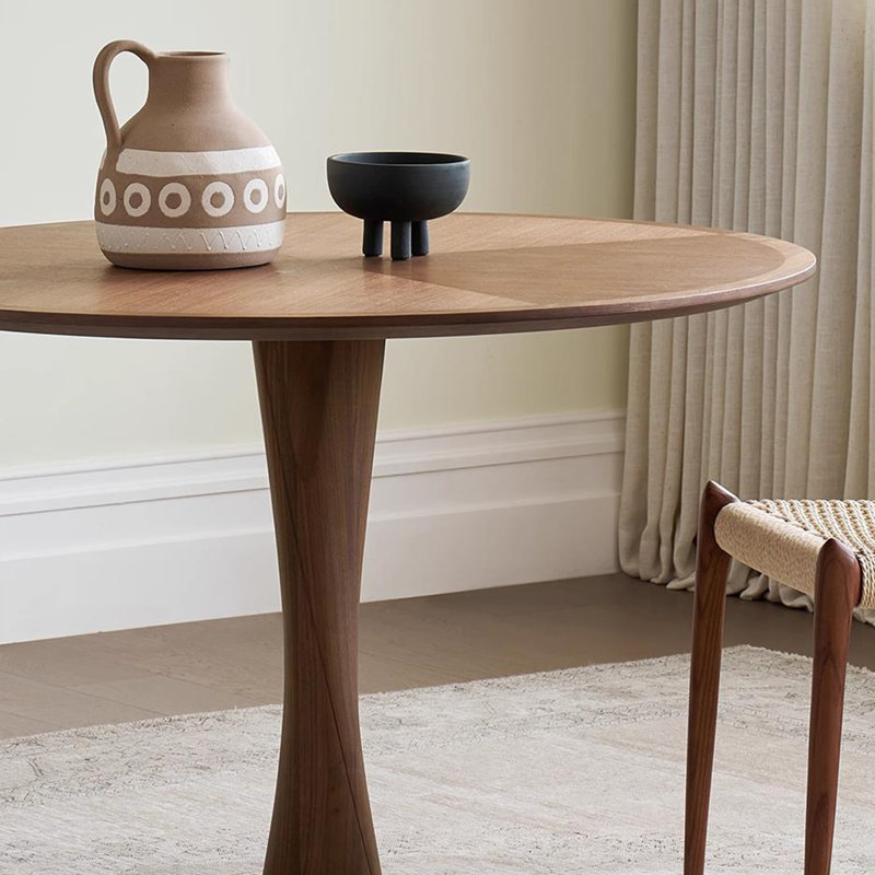 Medieval-style round dining table, Brown