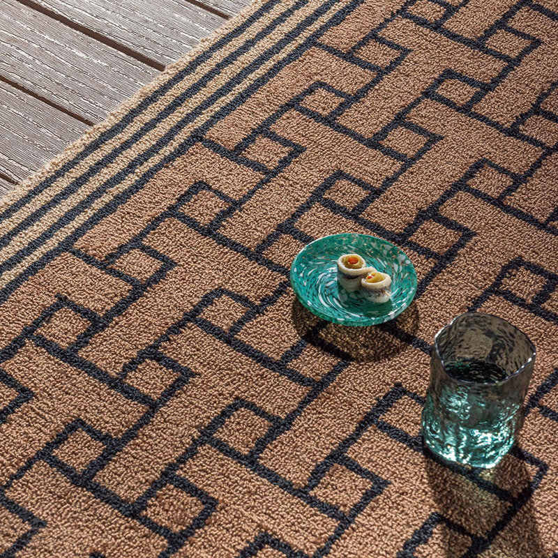 Geometric Area Rug in Light Brown/Black, Rectangle 6'7" x 9'2"
