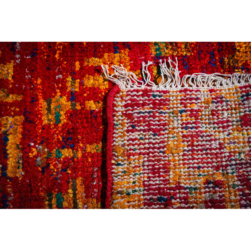 Hand-knotted SARI-SILK Red Contemporary Abstract Anand Rug