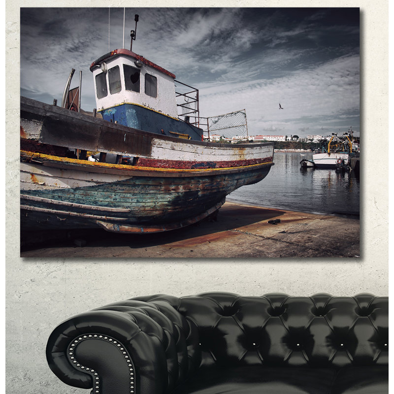 «Old Fishing Boat», photographie, H 16 po x l 32 po x P 1 po, Toile tendue