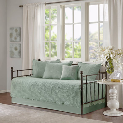 Ensemble de lit de jour réversible 6 pièces à bords festonnés Seafoam