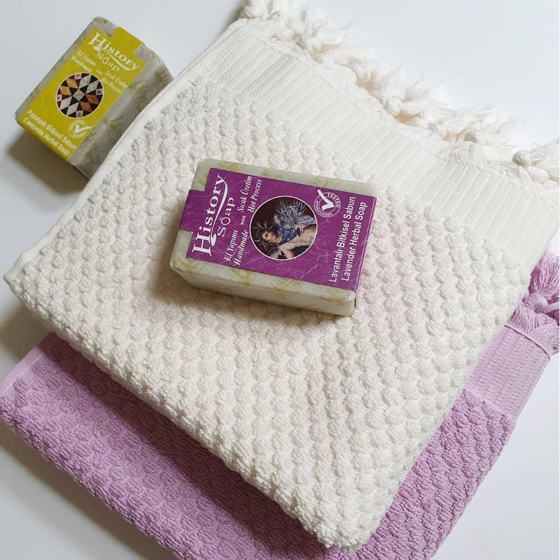 Aaronsburg Hand Towel, White