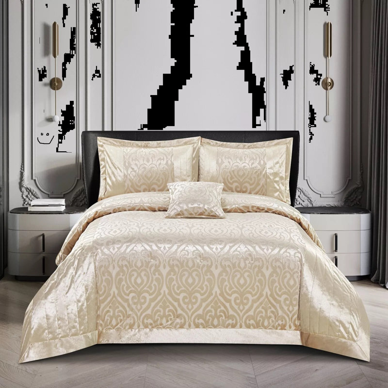 Wanship Polyester Bedspread with Pillow Shams, Beige, Double Quilt + 2 Standard Shams