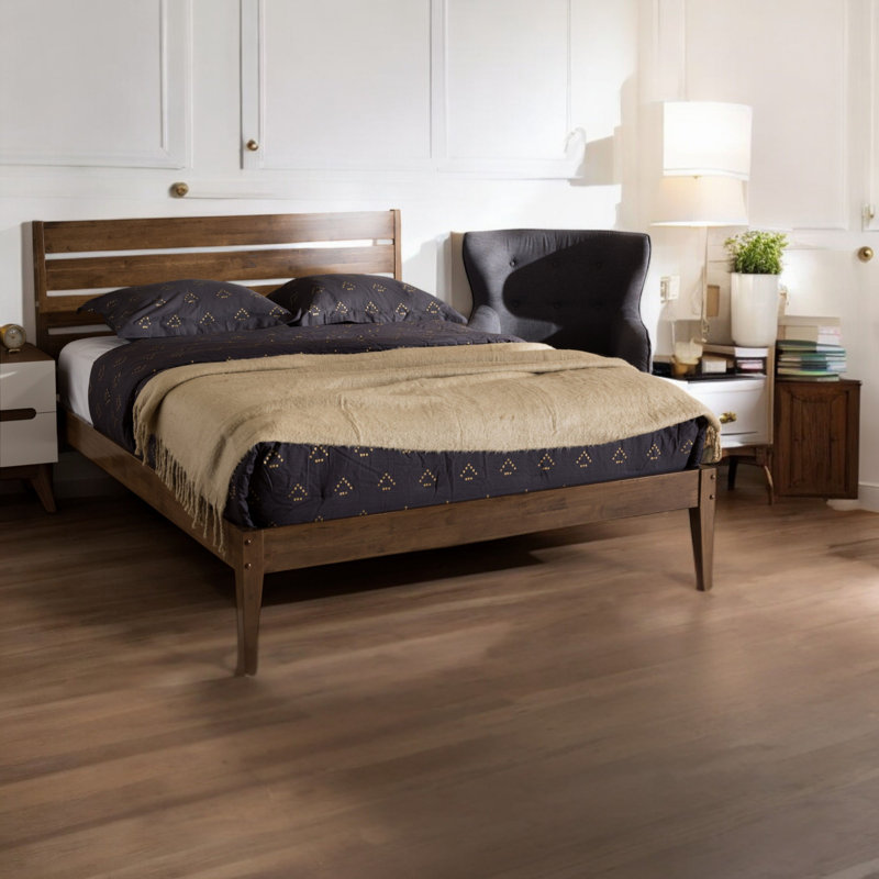 Lit plateforme en bois massif Carreiro, Grand