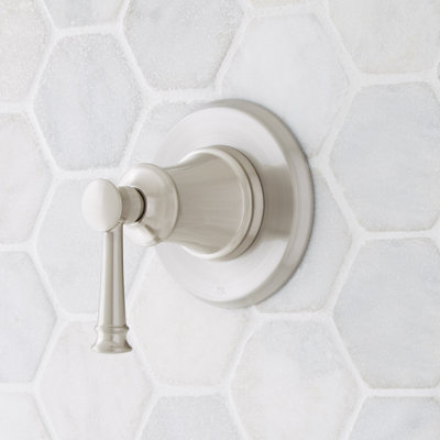 Inverseur de douche mural avec valve Beasley