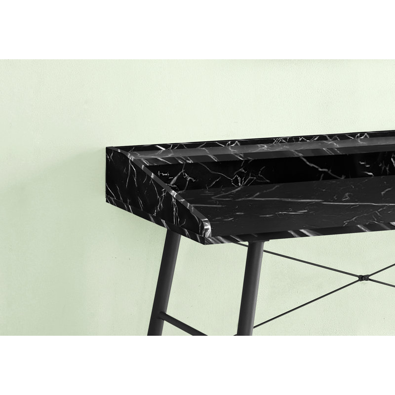 Bureau d'ordinateur, bureau personnel, ordinateur portable, tablettes de rangement
