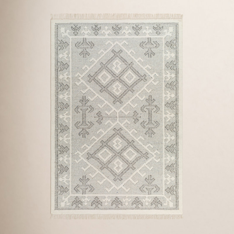 Saber Wool Southwestern Indoor Rug, Rectangle 8' x 10'