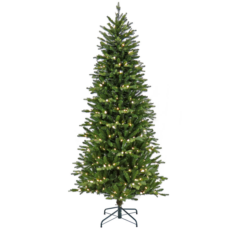 The Holiday Aisle®, pin préinstallé de 7,5 pi avec lumières DEL