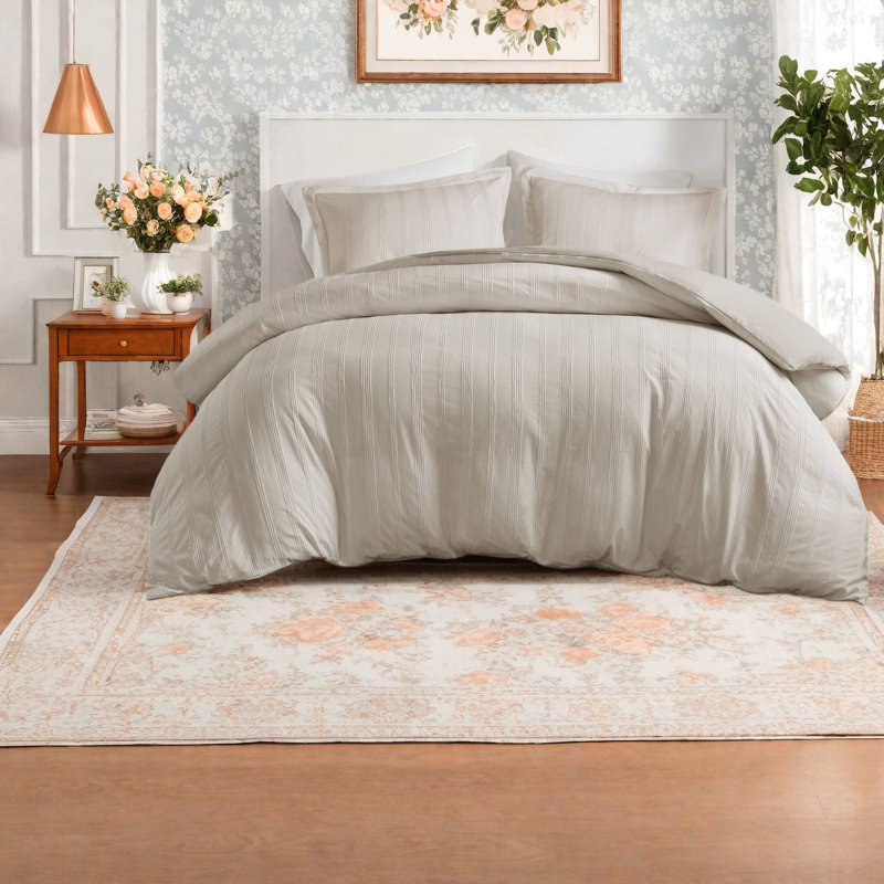 Comfortable King Polyester Bedding Sets, Modern Striped Bedroom Home