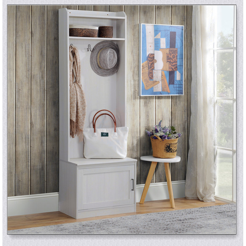 Rustic Hall Tree with Shoe Storage Bench and Coat Rack, Perfect for Organized Entryways and Efficient Space Utilization.